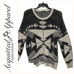 Forever 21 Pullover Sweater Shark Bite Distressed Hem